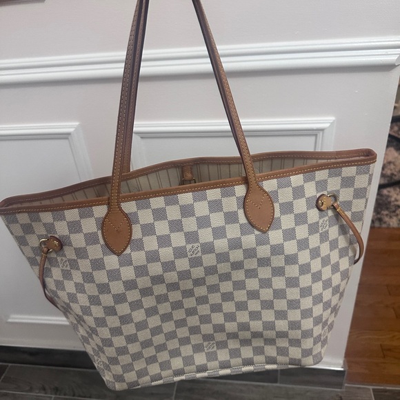 Louis Vuitton Azur MM - Picture 8 of 16